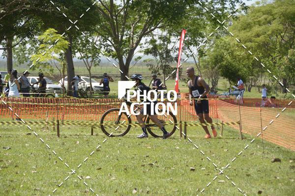 Achetez vos photos de l'vnementCROSS DUATHLON sur Fotop