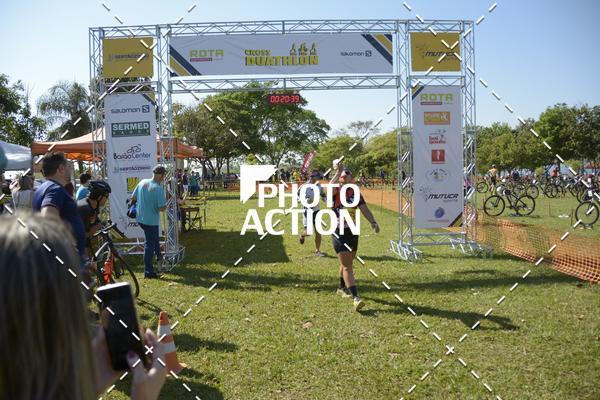 Achetez vos photos de l'vnementCROSS DUATHLON sur Fotop