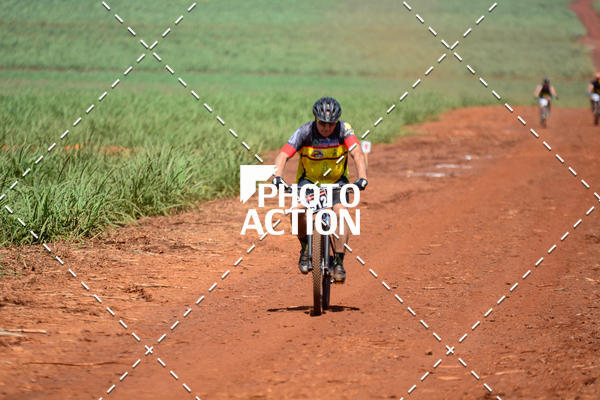 Buy your photos of the eventCROSS DUATHLON on Fotop