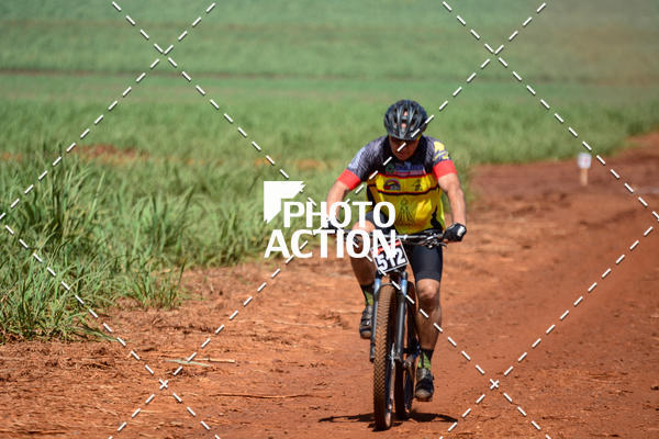 Buy your photos of the eventCROSS DUATHLON on Fotop
