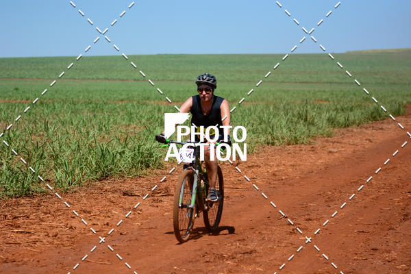 Buy your photos of the eventCROSS DUATHLON on Fotop