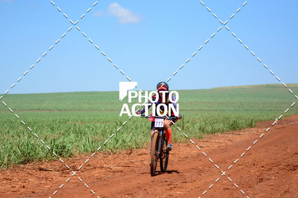 Buy your photos of the eventCROSS DUATHLON on Fotop