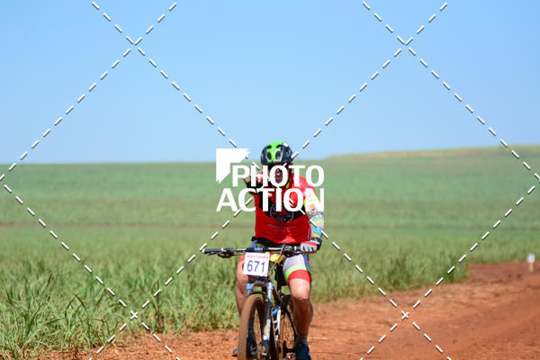 Buy your photos of the eventCROSS DUATHLON on Fotop
