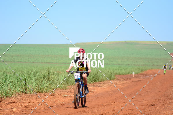 Buy your photos of the eventCROSS DUATHLON on Fotop