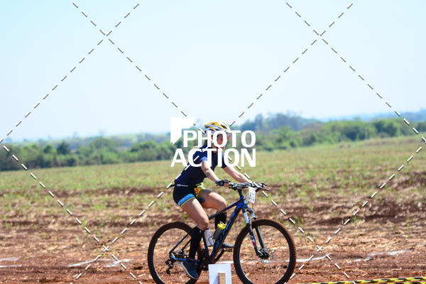 Buy your photos of the eventCROSS DUATHLON on Fotop