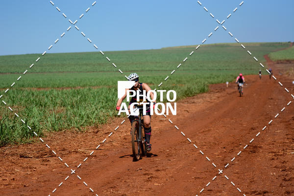 Buy your photos of the eventCROSS DUATHLON on Fotop