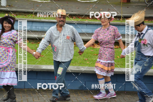 Buy your photos of the eventFESTA JUNINA NO SUARO  on Fotop