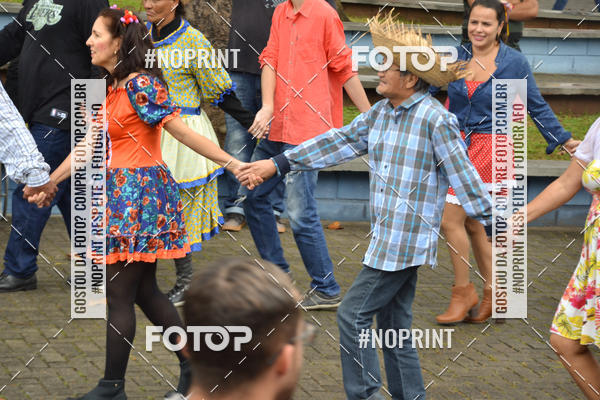 Buy your photos of the eventFESTA JUNINA NO SUARO  on Fotop