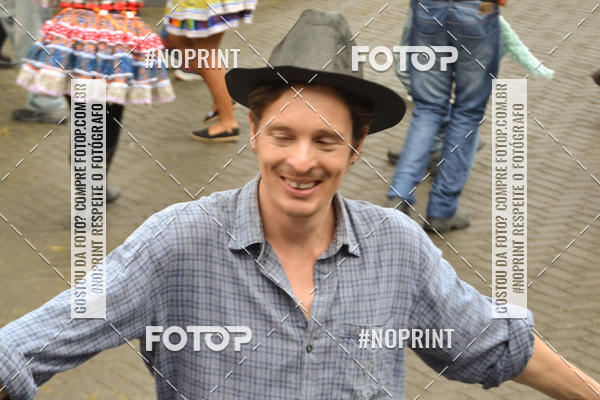 Buy your photos of the eventFESTA JUNINA NO SUARO  on Fotop