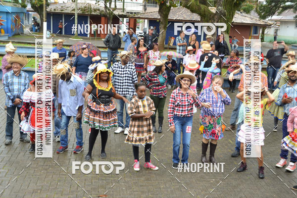 Buy your photos of the eventFESTA JUNINA NO SUARO  on Fotop