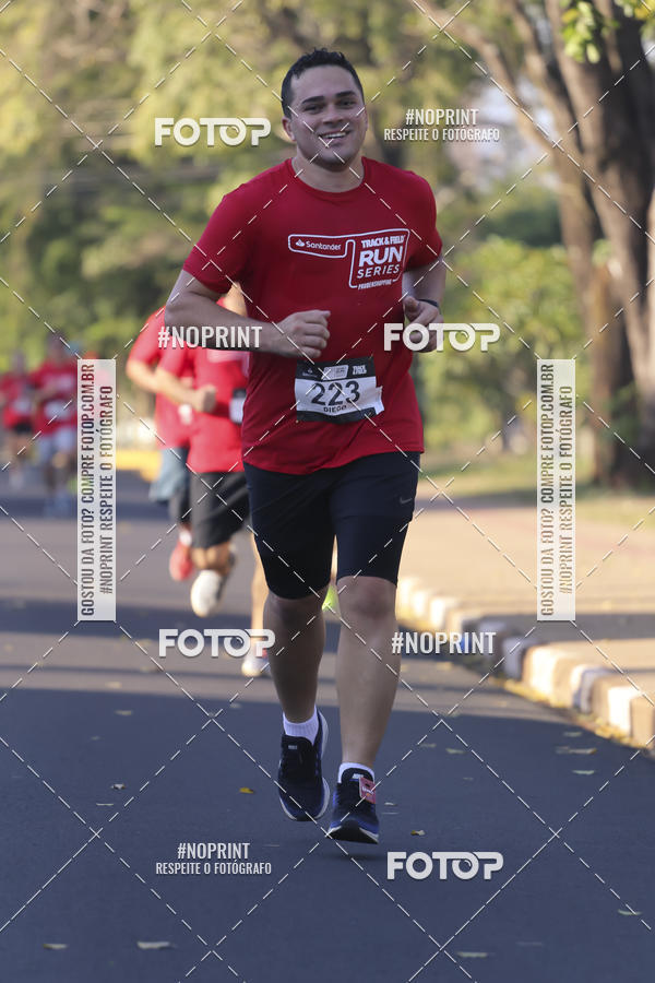 Buy your photos of the eventSANTANDER TRACK&FIELD RUN SERIES  on Fotop