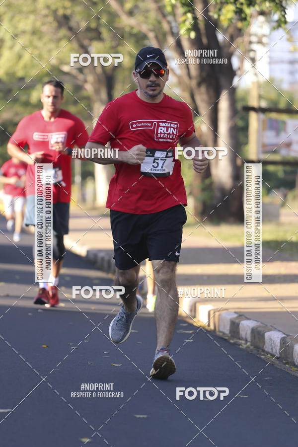 Buy your photos of the eventSANTANDER TRACK&FIELD RUN SERIES  on Fotop