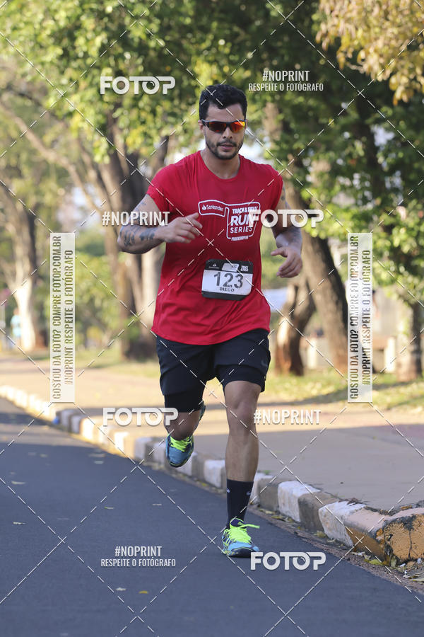 Buy your photos of the eventSANTANDER TRACK&FIELD RUN SERIES  on Fotop