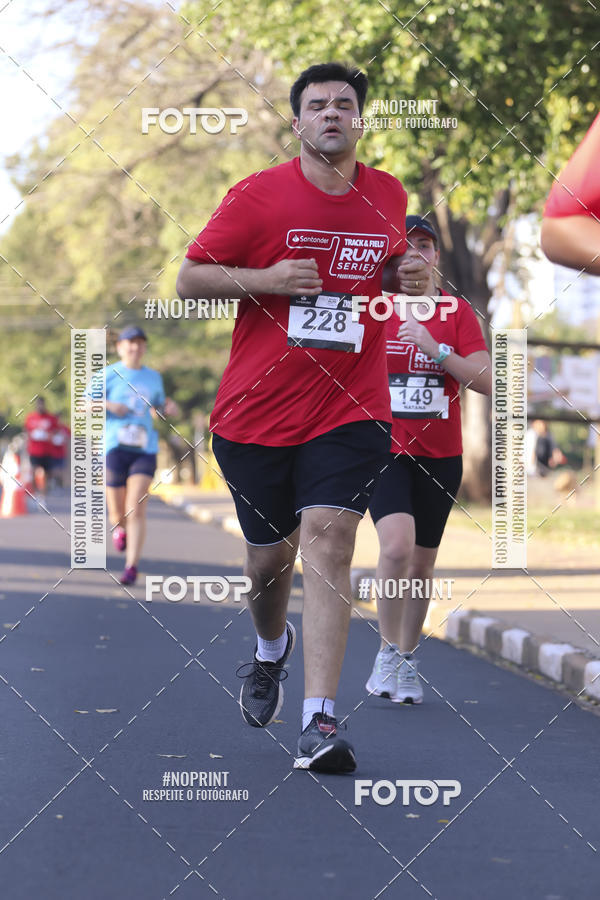 Buy your photos of the eventSANTANDER TRACK&FIELD RUN SERIES  on Fotop