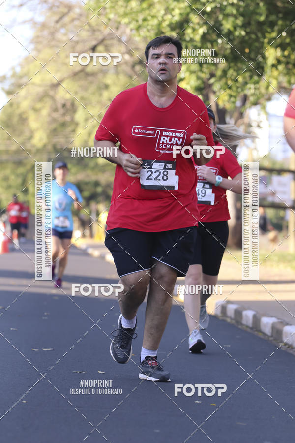 Buy your photos of the eventSANTANDER TRACK&FIELD RUN SERIES  on Fotop