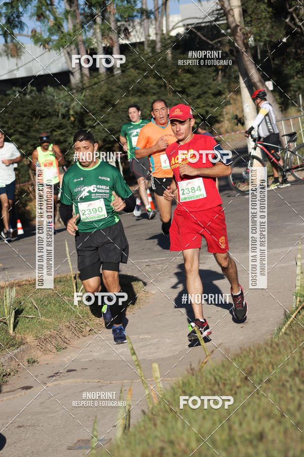 Buy your photos of the eventMeia Maratona de Divin�polis on Fotop