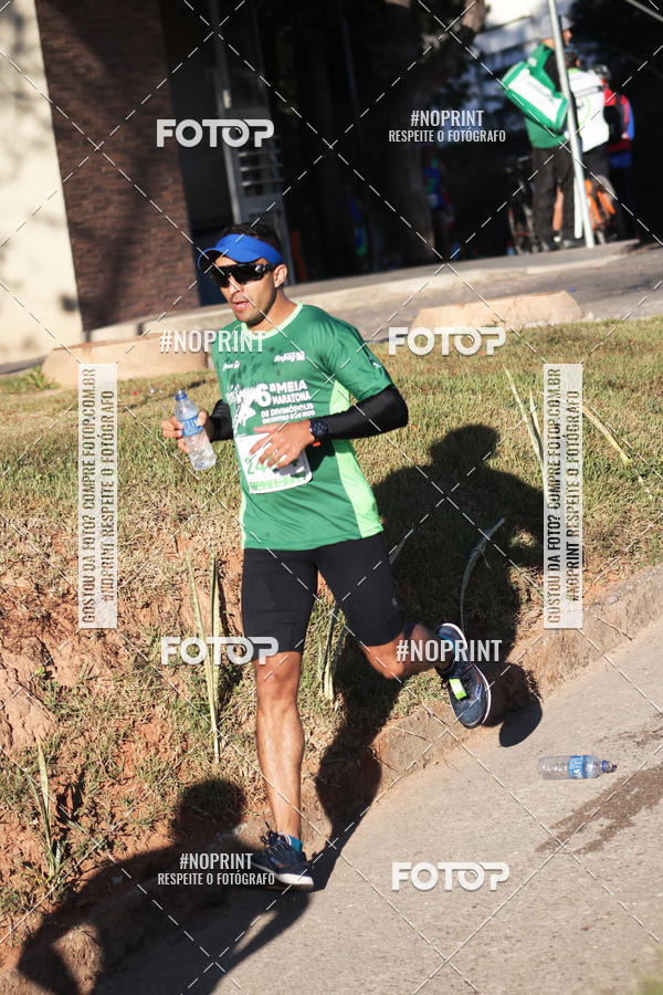 Buy your photos of the eventMeia Maratona de Divin�polis on Fotop