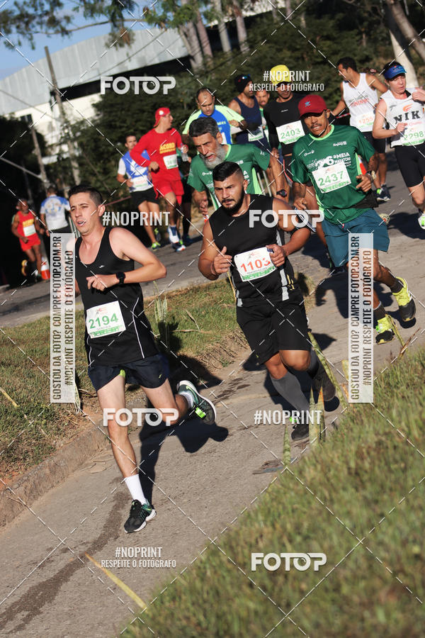 Buy your photos of the eventMeia Maratona de Divin�polis on Fotop