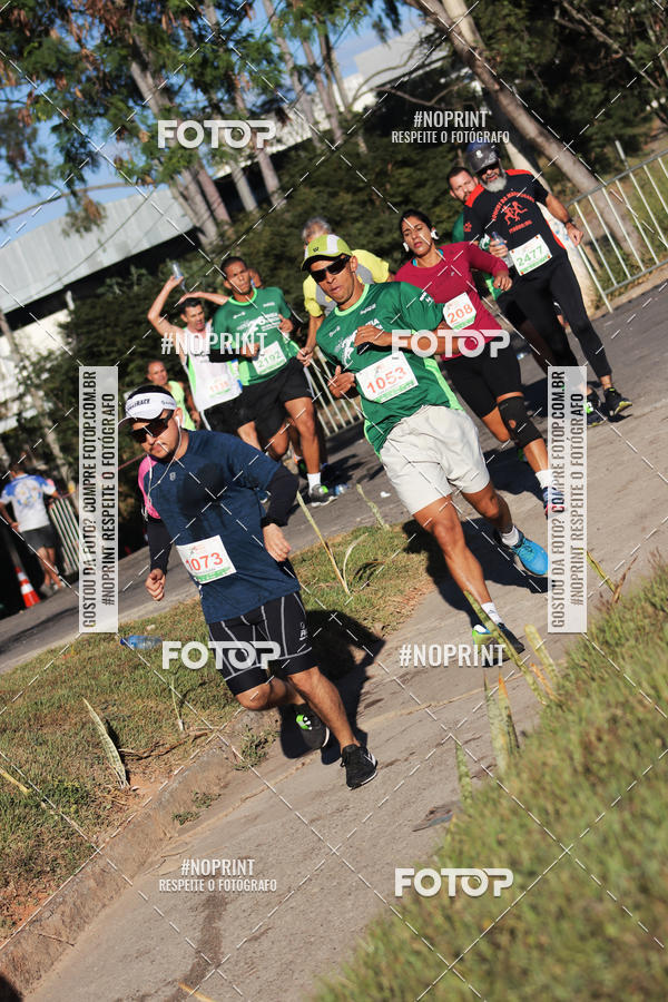 Buy your photos of the eventMeia Maratona de Divin�polis on Fotop