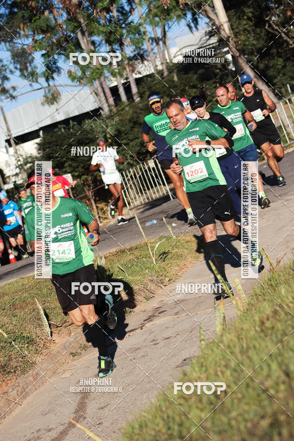 Buy your photos of the eventMeia Maratona de Divin�polis on Fotop