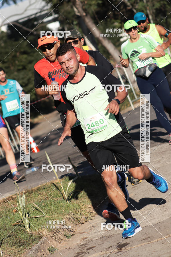 Buy your photos of the eventMeia Maratona de Divin�polis on Fotop