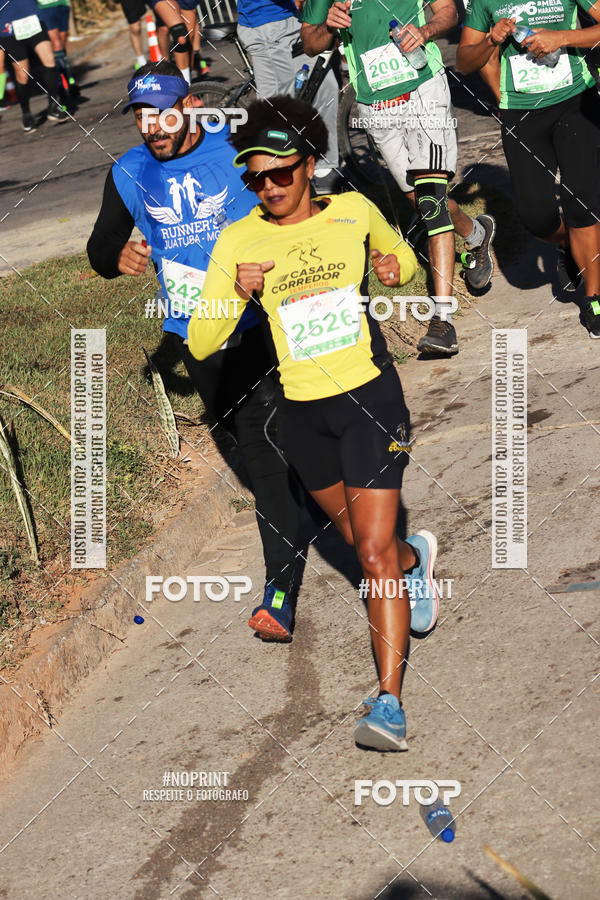 Buy your photos of the eventMeia Maratona de Divin�polis on Fotop