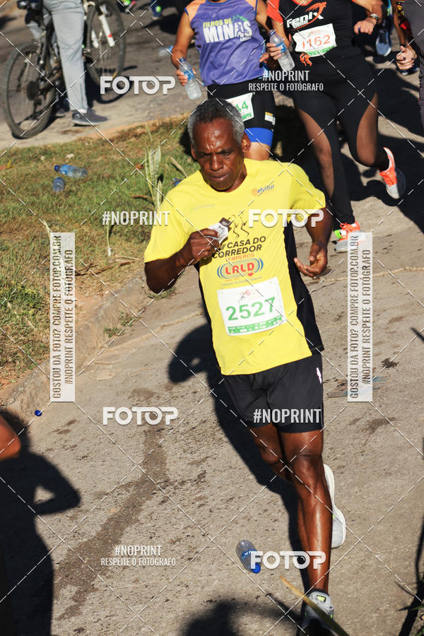 Buy your photos of the eventMeia Maratona de Divin�polis on Fotop