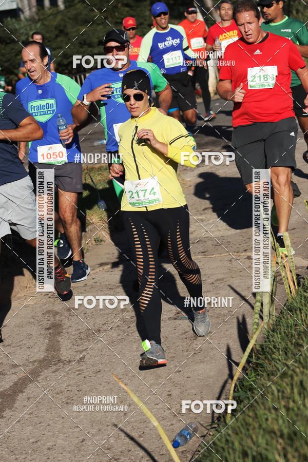 Buy your photos of the eventMeia Maratona de Divin�polis on Fotop