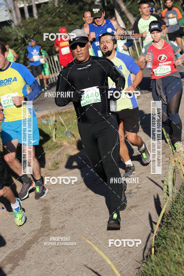 Buy your photos of the eventMeia Maratona de Divin�polis on Fotop