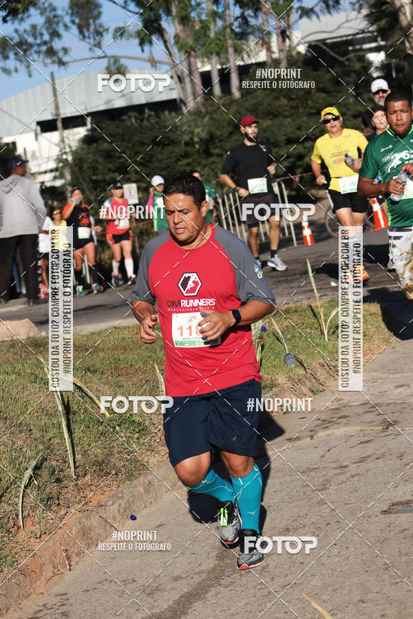Buy your photos of the eventMeia Maratona de Divin�polis on Fotop