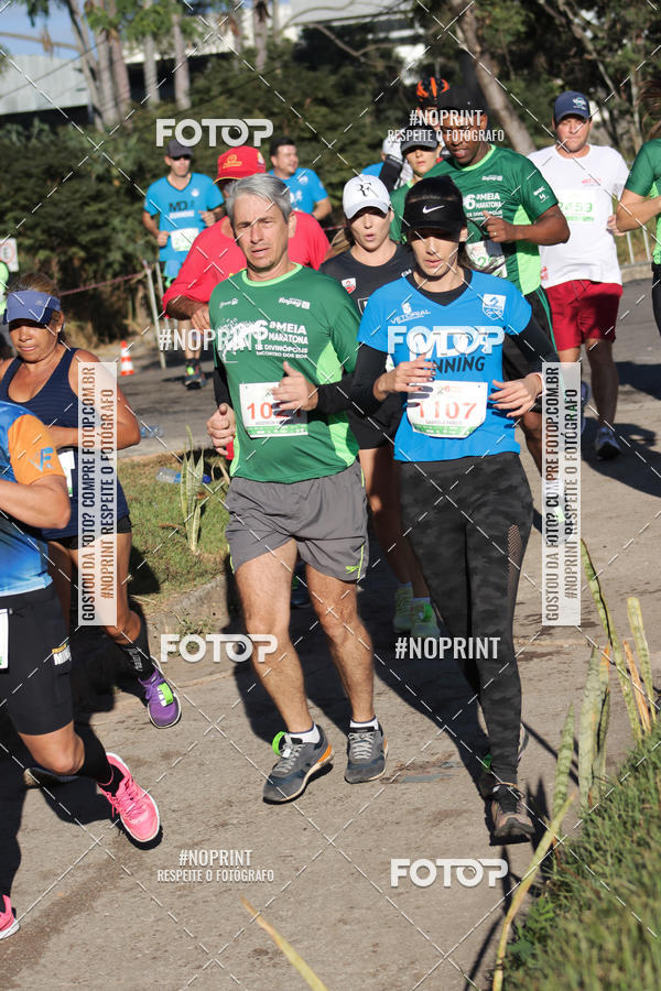 Buy your photos of the eventMeia Maratona de Divin�polis on Fotop