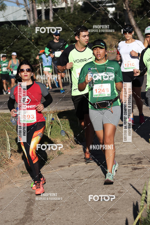 Buy your photos of the eventMeia Maratona de Divin�polis on Fotop