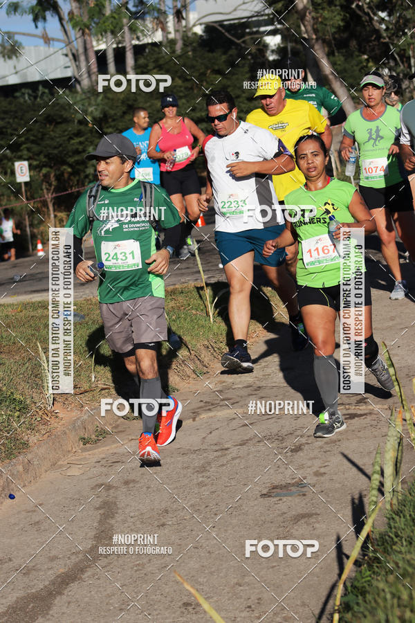 Buy your photos of the eventMeia Maratona de Divin�polis on Fotop