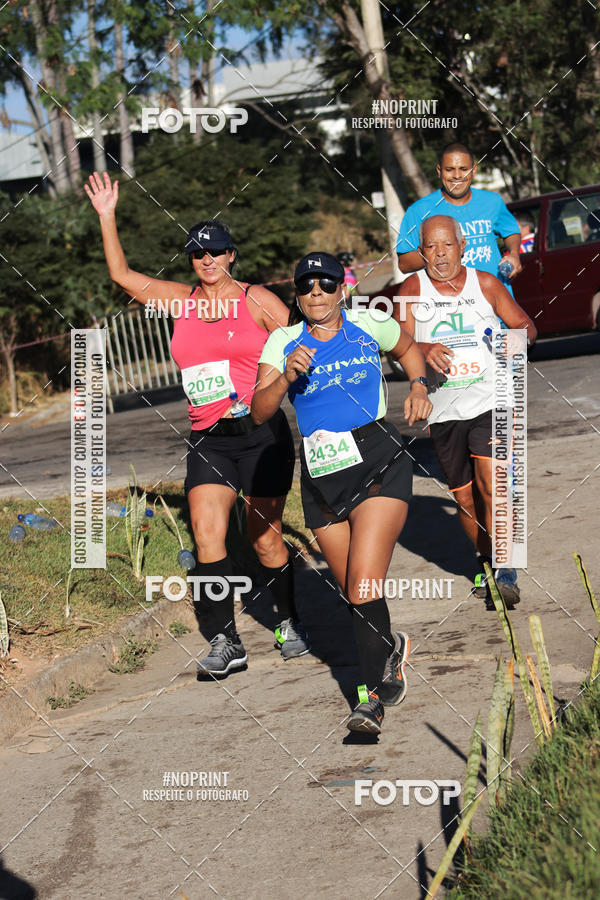 Buy your photos of the eventMeia Maratona de Divin�polis on Fotop