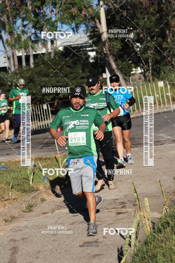 Buy your photos of the eventMeia Maratona de Divin�polis on Fotop
