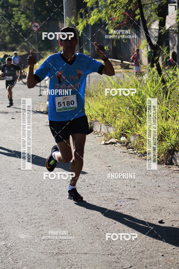 Buy your photos of the eventMeia Maratona de Divin�polis on Fotop