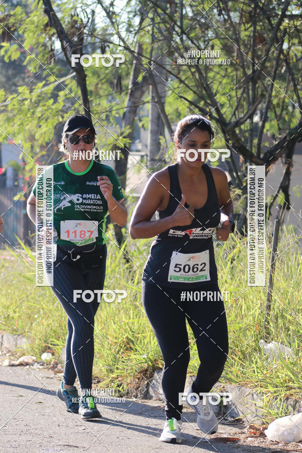 Buy your photos of the eventMeia Maratona de Divin�polis on Fotop