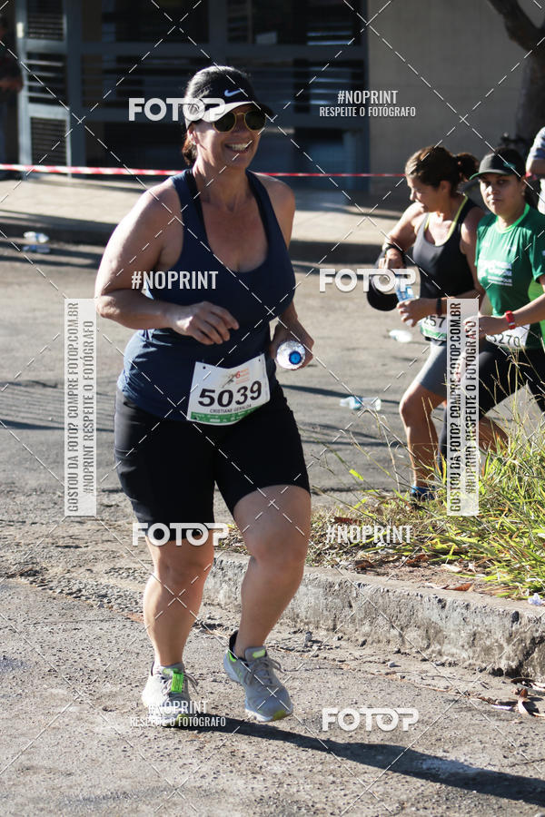 Buy your photos of the eventMeia Maratona de Divin�polis on Fotop