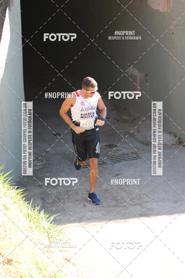 Buy your photos of the eventMeia Maratona de Divin�polis on Fotop