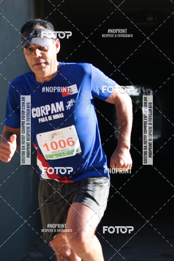 Buy your photos of the eventMeia Maratona de Divin�polis on Fotop