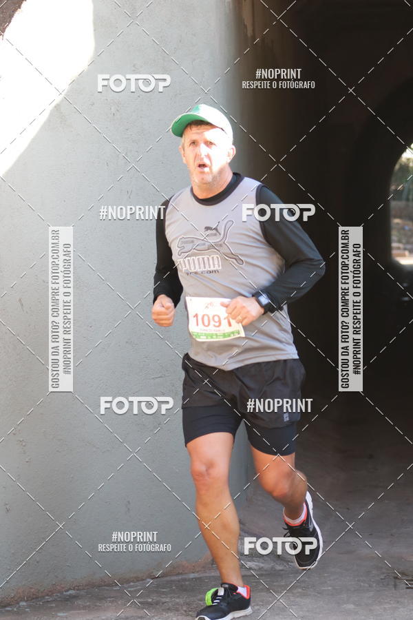 Buy your photos of the eventMeia Maratona de Divin�polis on Fotop