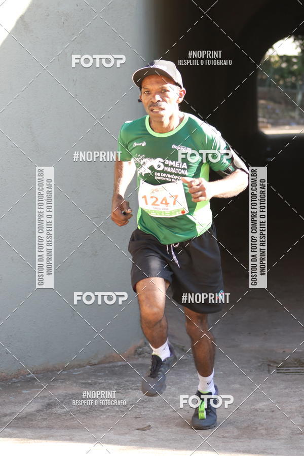 Buy your photos of the eventMeia Maratona de Divin�polis on Fotop