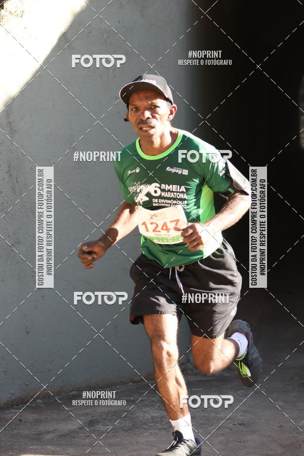 Buy your photos of the eventMeia Maratona de Divin�polis on Fotop