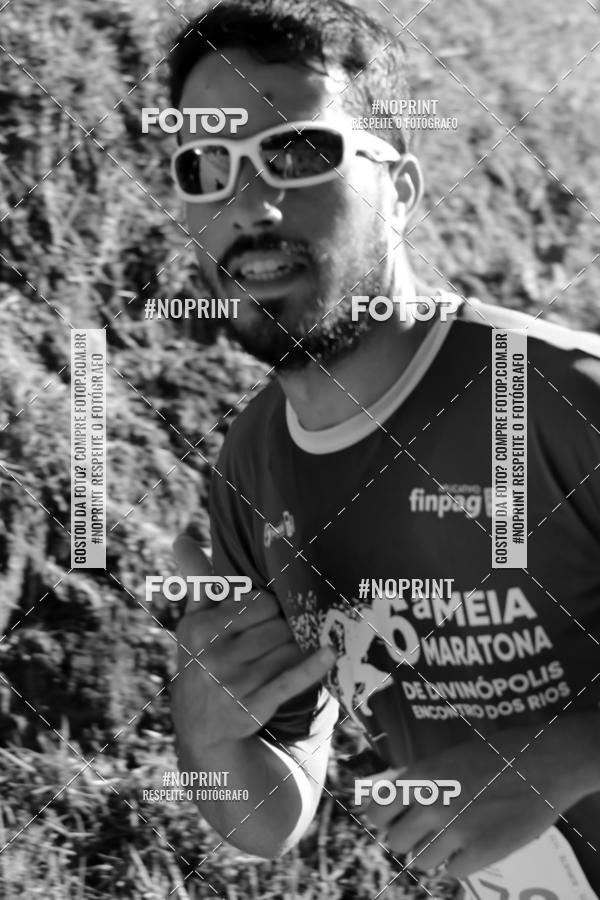 Buy your photos of the eventMeia Maratona de Divin�polis on Fotop