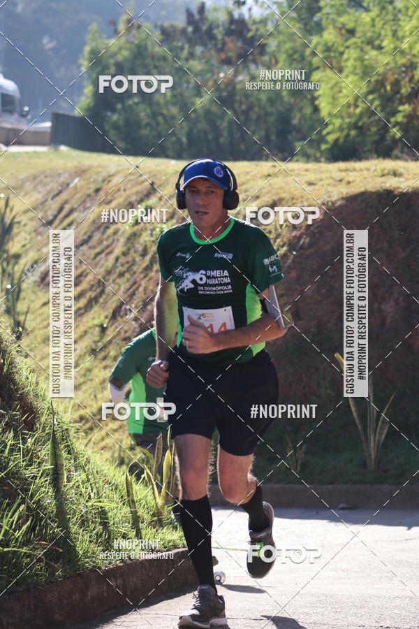 Buy your photos of the eventMeia Maratona de Divin�polis on Fotop