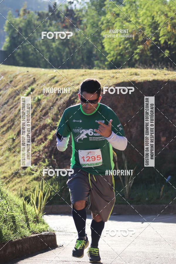 Buy your photos of the eventMeia Maratona de Divin�polis on Fotop