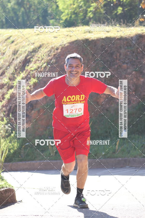 Buy your photos of the eventMeia Maratona de Divin�polis on Fotop