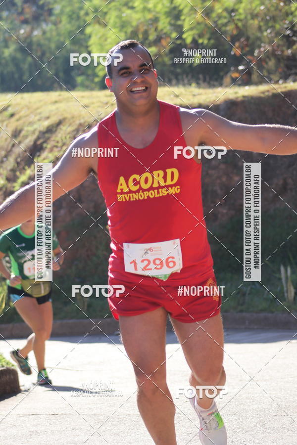 Buy your photos of the eventMeia Maratona de Divin�polis on Fotop