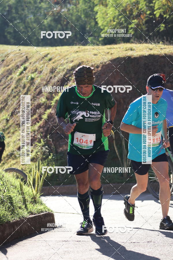 Buy your photos of the eventMeia Maratona de Divin�polis on Fotop