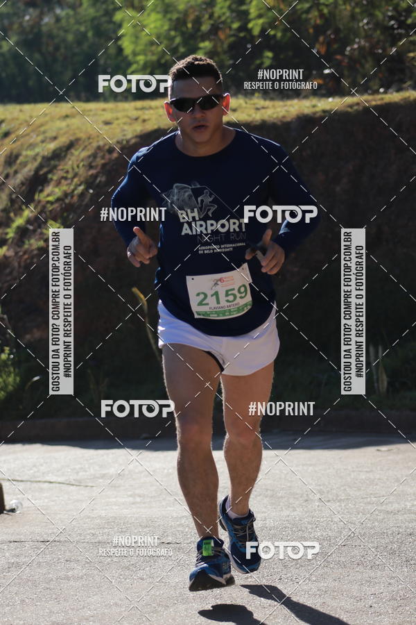 Buy your photos of the eventMeia Maratona de Divin�polis on Fotop